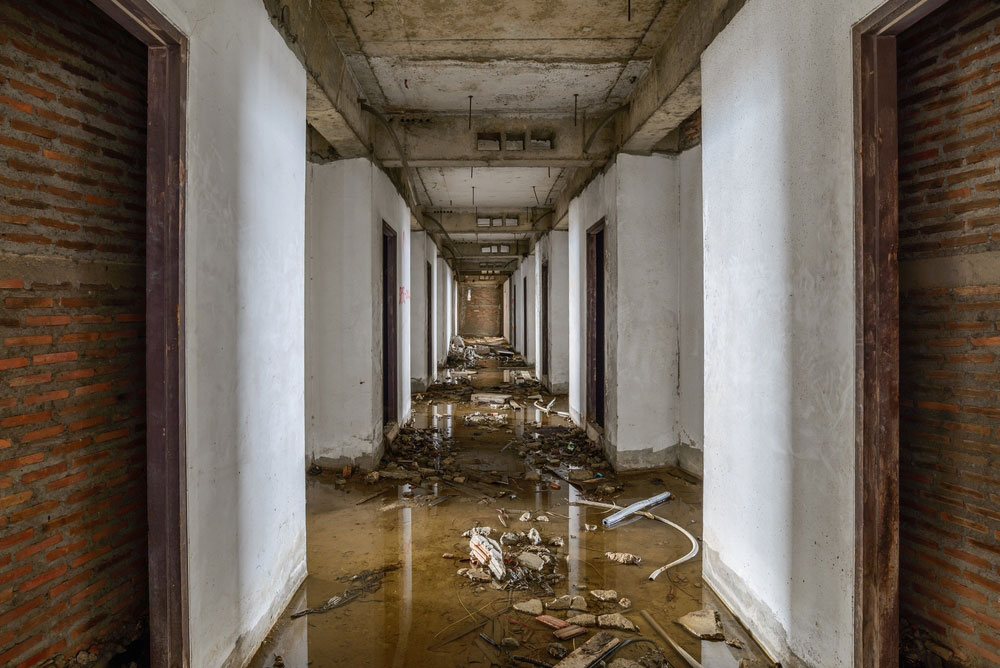 abandoned-buildings-were-flooded